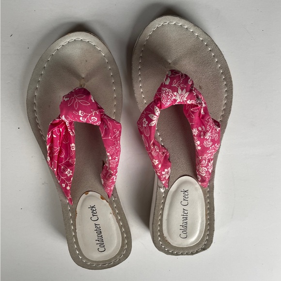 Coldwater Creek fushia/white floral sandals Sz 8 - Picture 1 of 4